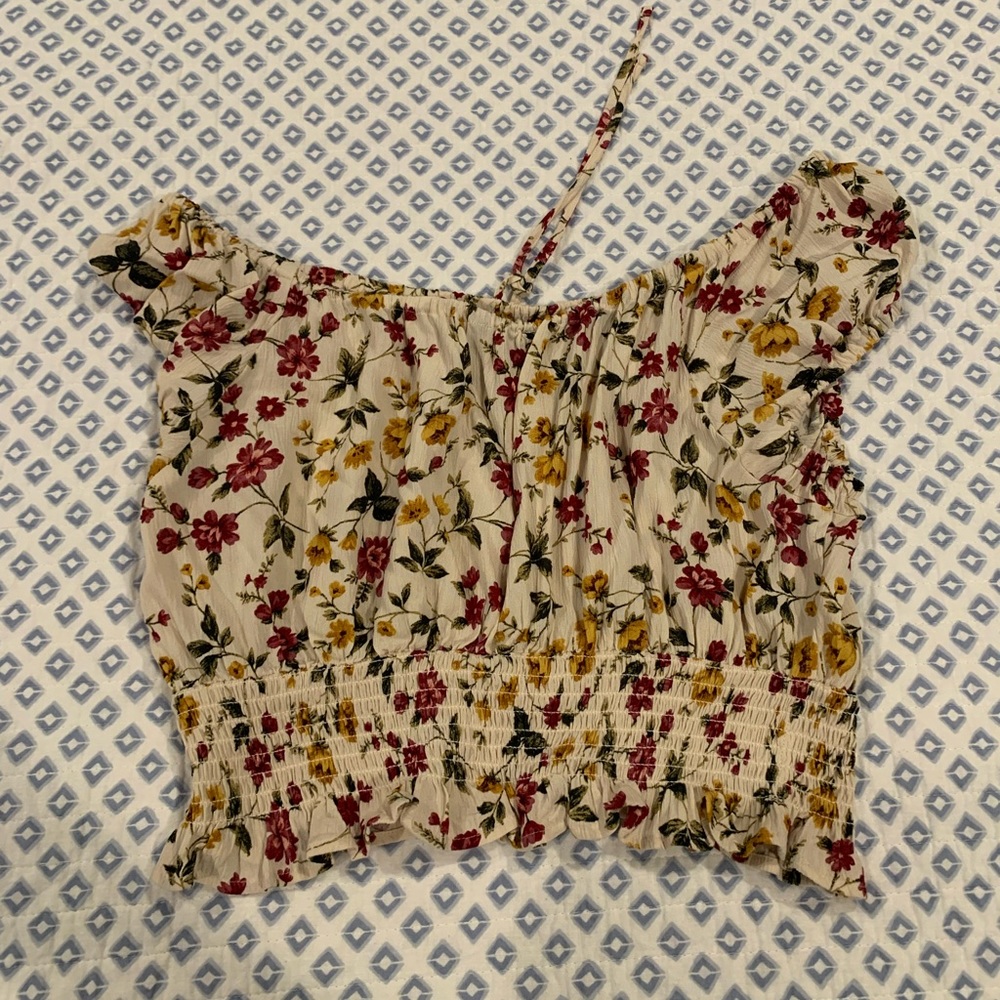 American eagle over the shoulder floral blouse cropped